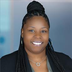 jenee-hill_b28e744dd8ee4683a0c8592316664c4c-headshot